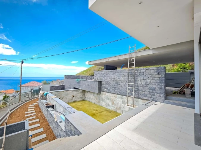 Moradia T3 para Venda em Ribeira Brava Foto 32