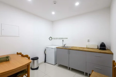 Negócio para Venda em Quarteira