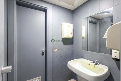 Negócio para Venda em Quarteira
