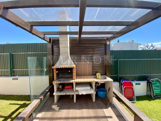 Moradia T3 para Venda em Albufeira e Olhos de Água Foto 9