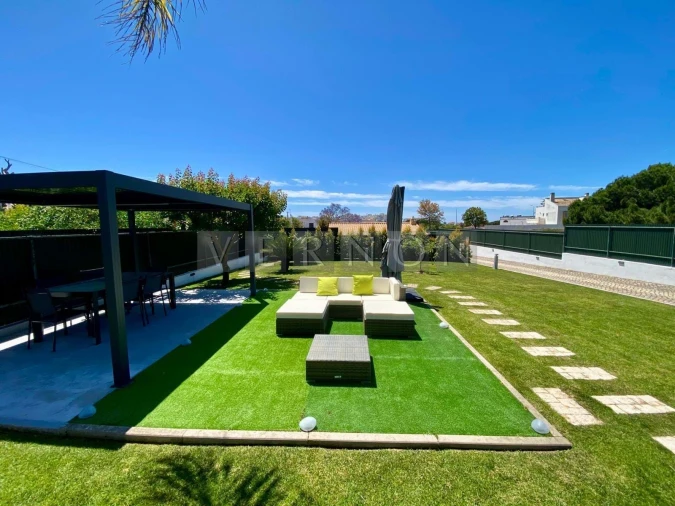 Moradia T3 para Venda em Albufeira e Olhos de Água Foto 6