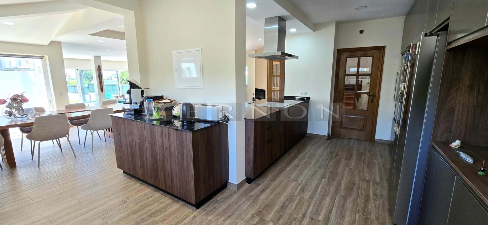 Moradia T3 para Venda em Albufeira e Olhos de Água Foto 21