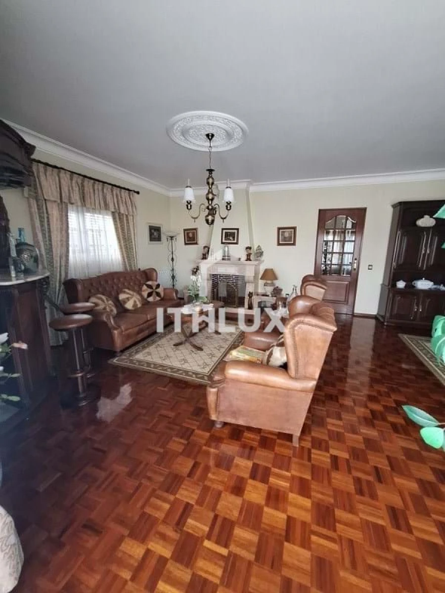Moradia T5 para Venda em Caldas da Rainha - Santo Onofre e Serra do Bouro Foto 16