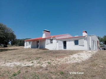 Quinta T3 para Venda em Assunção, Ajuda, Salvador e Santo Ildefonso