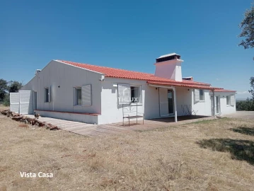 Quinta T3 para Venda em Assunção, Ajuda, Salvador e Santo Ildefonso