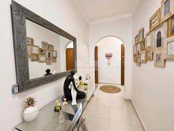 Apartamento T3 para Venda em Lagos (São Sebastião e Santa Maria)