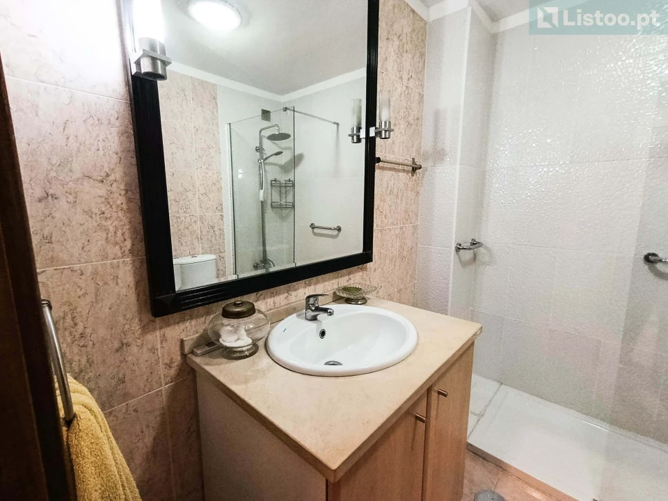 Apartamento T3 para Venda em Santa Marinha e São Pedro da Afurada Foto 32