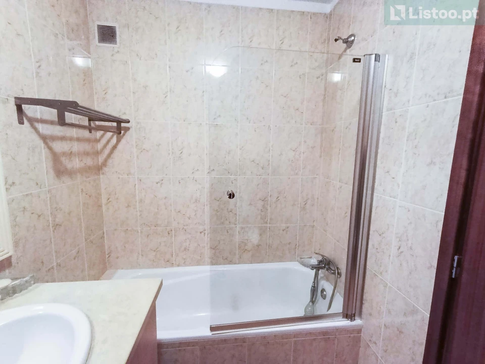 Apartamento T3 para Venda em Santa Marinha e São Pedro da Afurada Foto 25