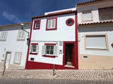 Moradia T1 para Venda em Lagos (São Sebastião e Santa Maria)