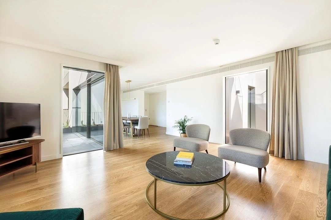 Apartamento T4 para Venda em Alcabideche Foto 12