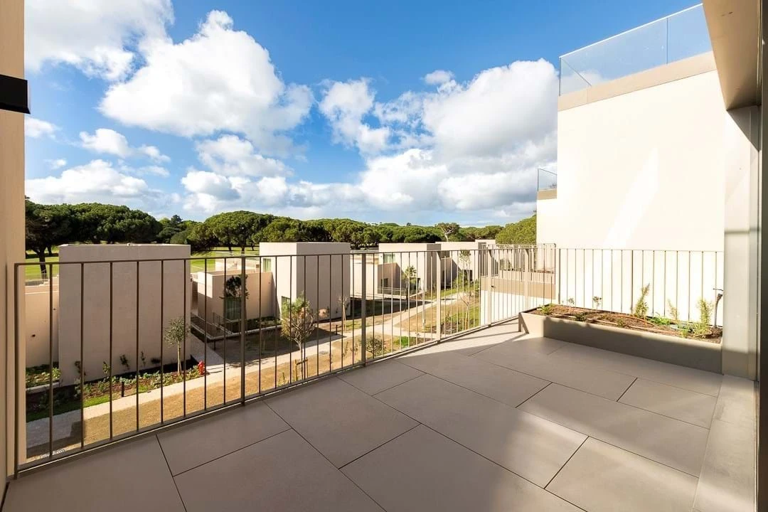 Apartamento T4 para Venda em Alcabideche Foto 4