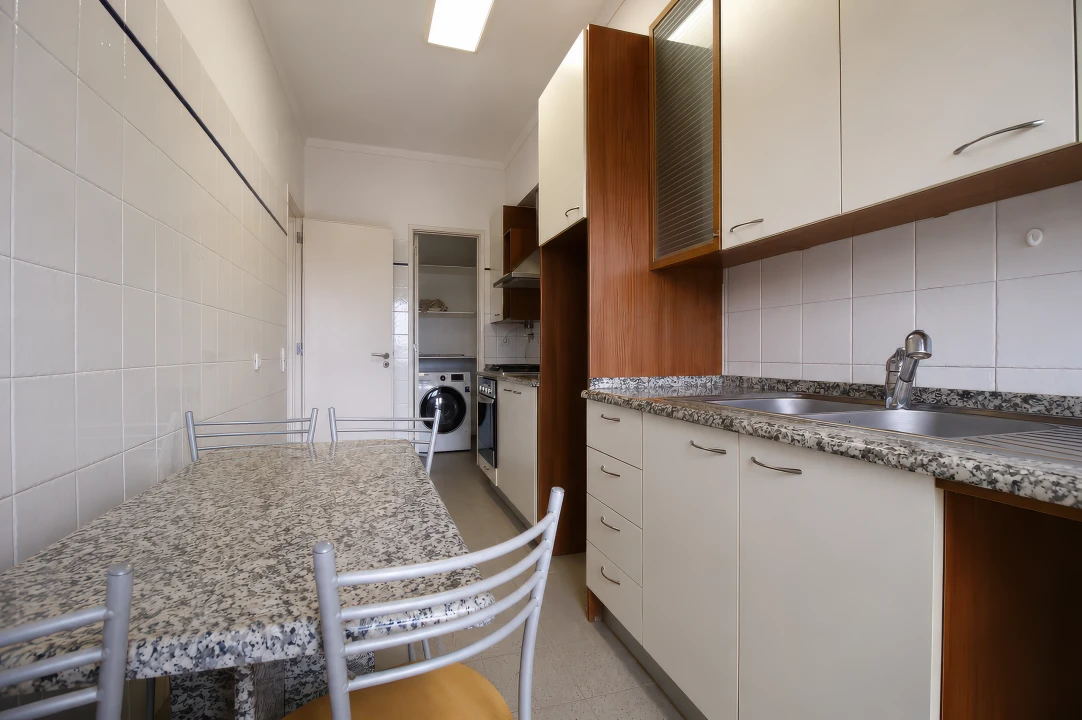 Apartamento T3 para Venda em Avenidas Novas Foto 12