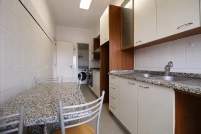 Apartamento T3 para Venda em Avenidas Novas