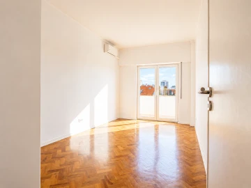 Apartamento T3 para Venda em Avenidas Novas