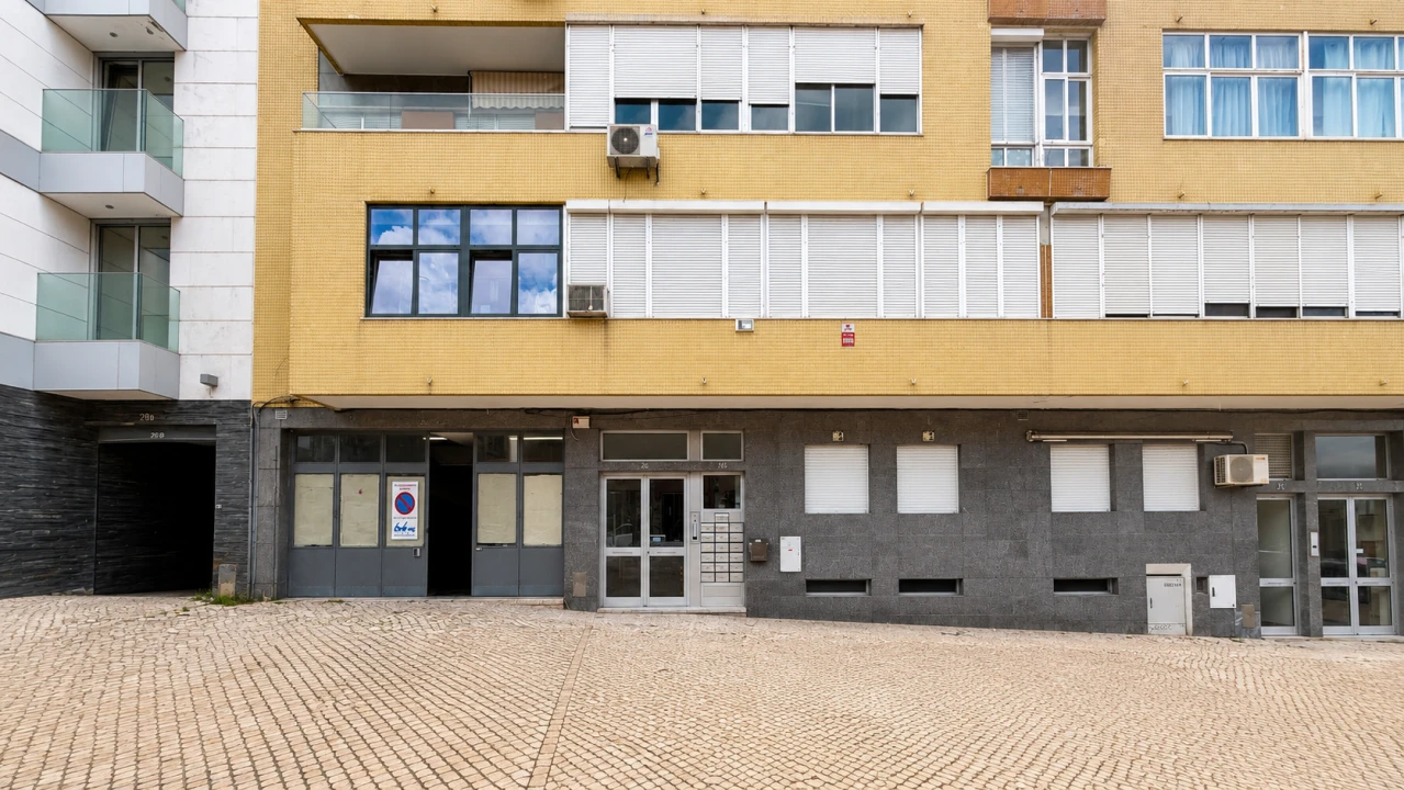 Apartamento T3 para Venda em Avenidas Novas Foto 3