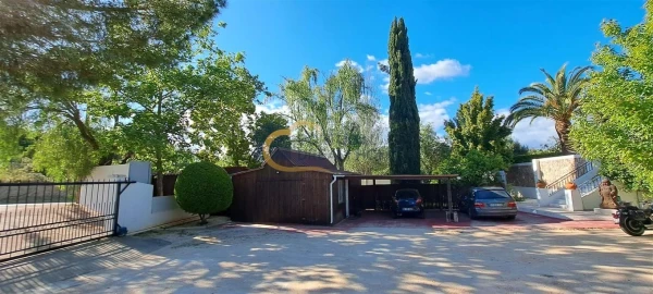 Moradia T7 para Venda em Ferragudo
