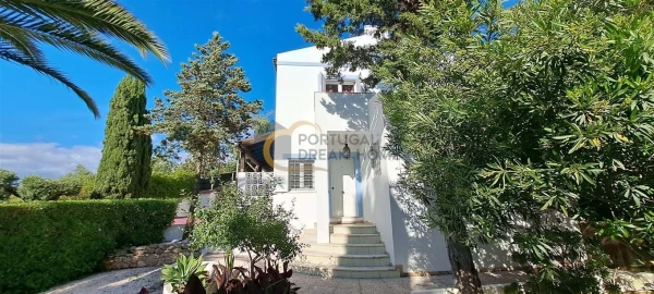 Moradia T7 para Venda em Ferragudo