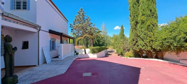 Moradia T7 para Venda em Ferragudo