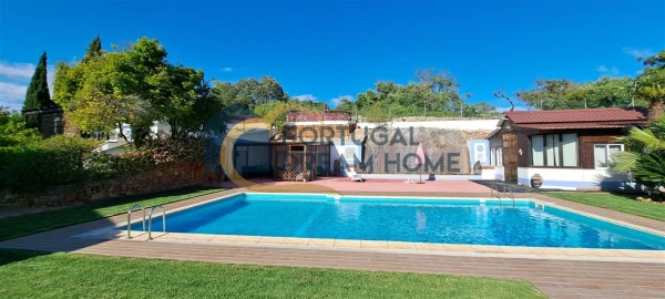 Moradia T7 para Venda em Ferragudo
