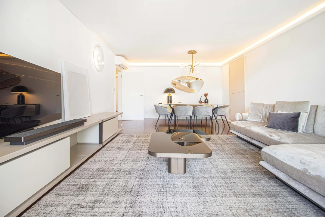 Apartamento T4 para Venda em Alvalade Foto 7