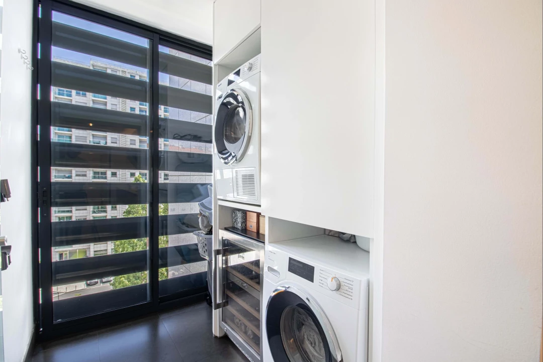 Apartamento T4 para Venda em Alvalade Foto 13