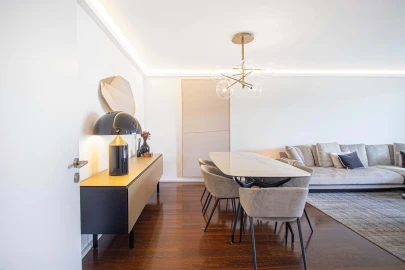 Apartamento T4 para Venda em Alvalade