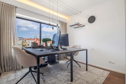 Apartamento T4 para Venda em Alvalade