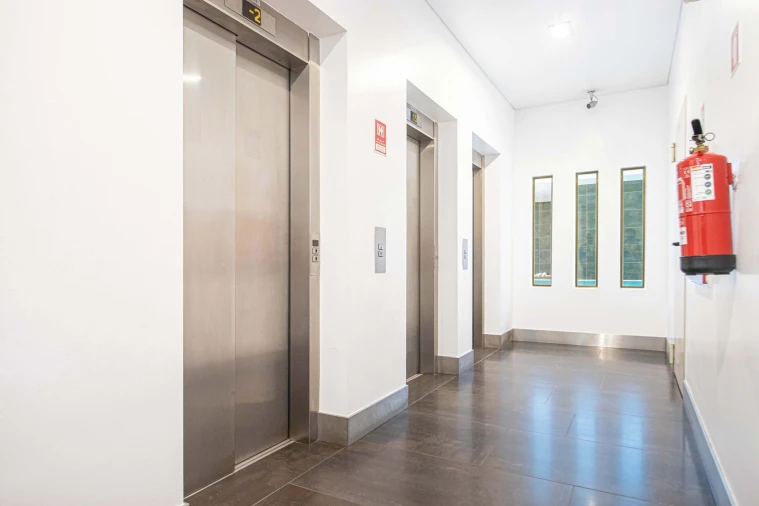 Apartamento T4 para Venda em Alvalade Foto 46