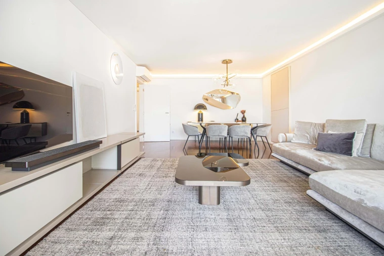 Apartamento T4 para Venda em Alvalade Foto 7