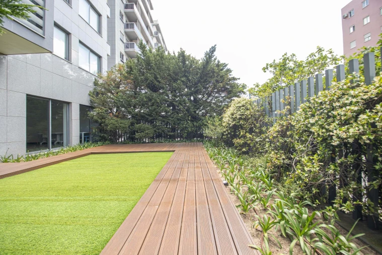 Apartamento T4 para Venda em Alvalade Foto 41