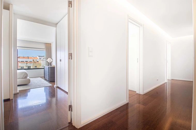 Apartamento T4 para Venda em Alvalade Foto 19