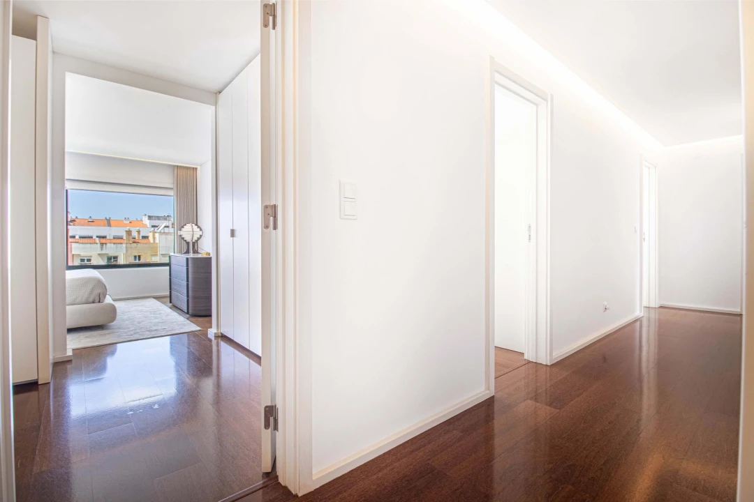 Apartamento T4 para Venda em Alvalade Foto 19