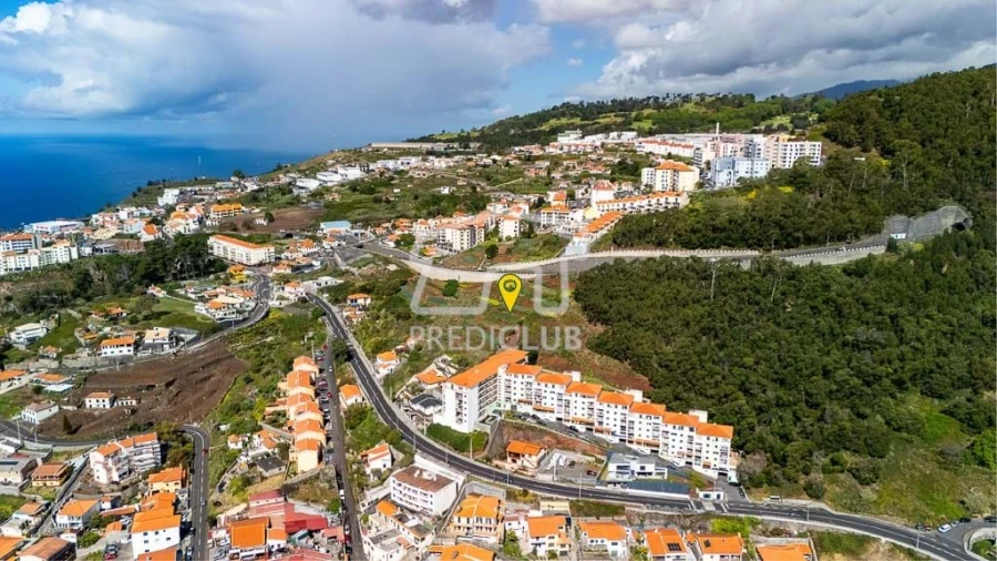 Terreno para Venda em Caniço Foto 9