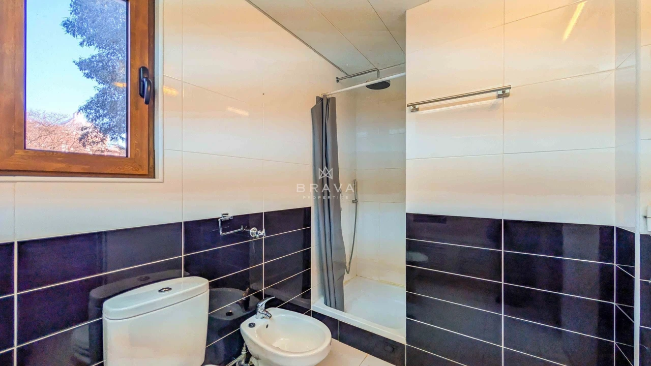 Apartamento T2 para Venda em Quarteira Foto 28