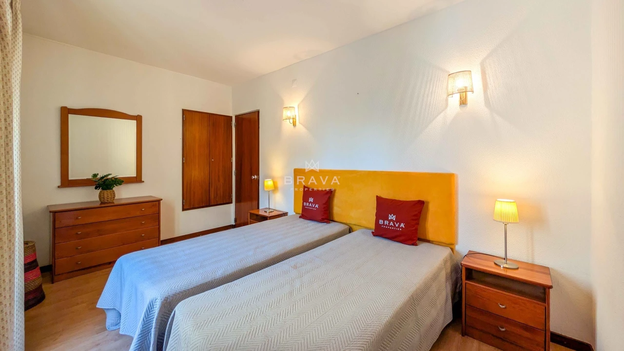 Apartamento T2 para Venda em Quarteira Foto 25