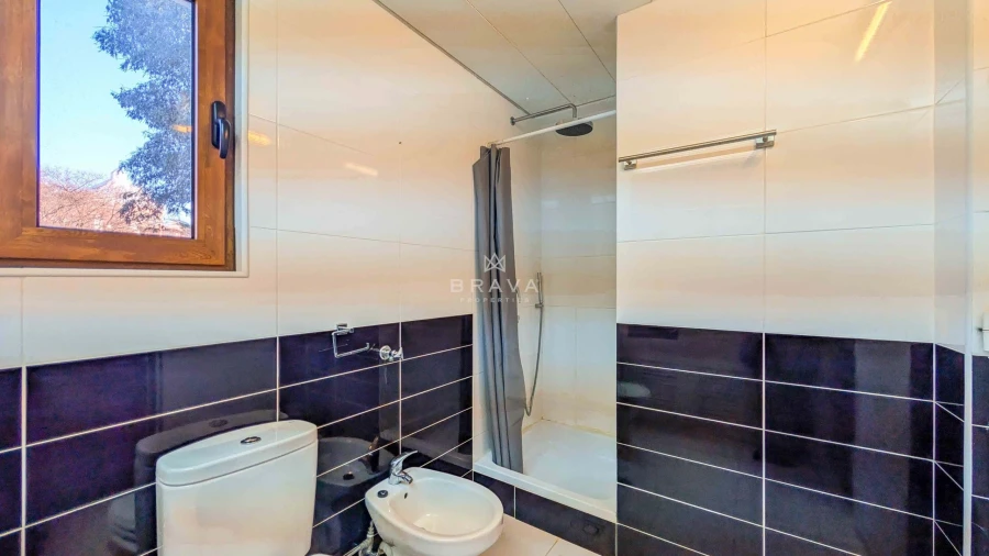Apartamento T2 para Venda em Quarteira Foto 28