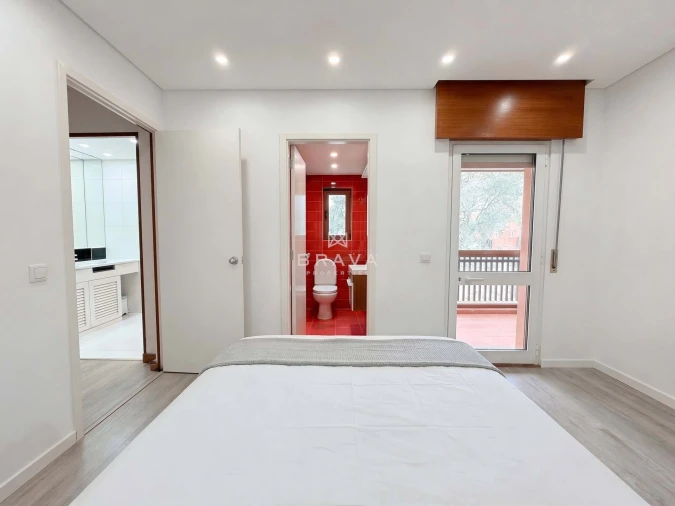 Apartamento T2 para Venda em Quarteira Foto 34