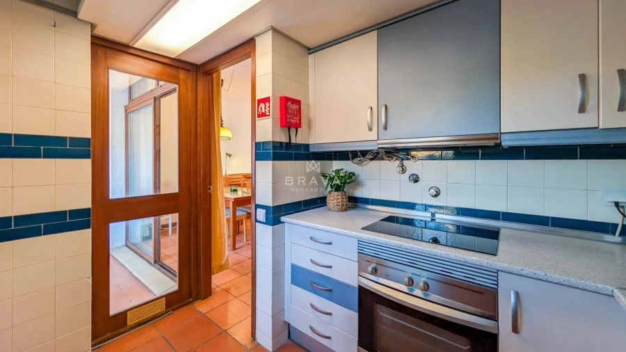 Apartamento T2 para Venda em Quarteira Foto 16