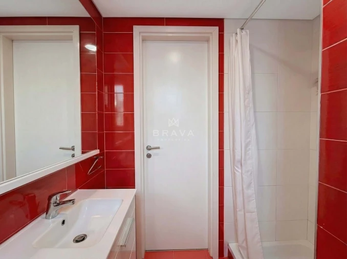 Apartamento T2 para Venda em Quarteira Foto 41