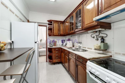 Apartamento T2 para Venda em Loures