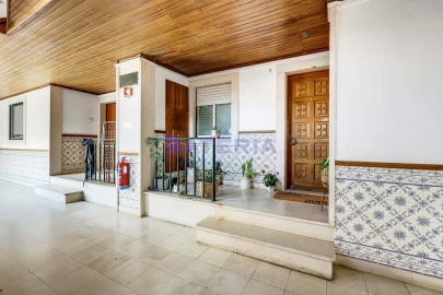 Apartamento T2 para Venda em Loures