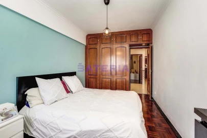 Apartamento T2 para Venda em Loures