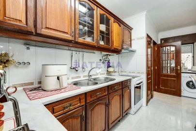 Apartamento T2 para Venda em Loures