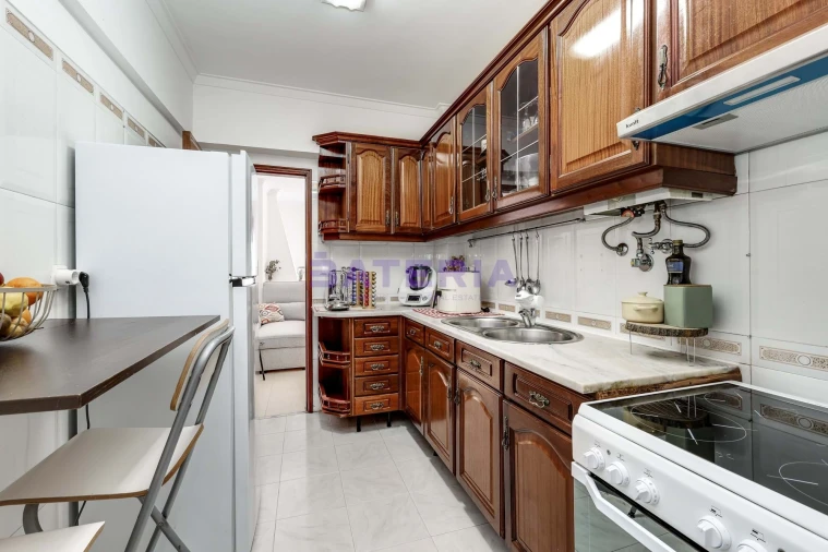 Apartamento T2 para Venda em Loures Foto 22