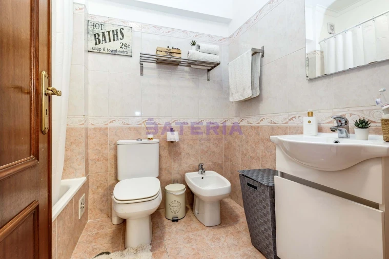 Apartamento T2 para Venda em Loures Foto 11