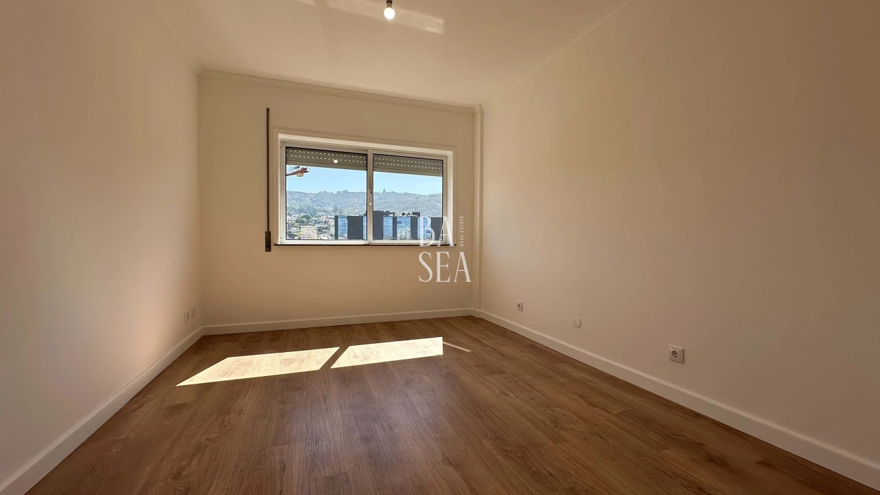 Apartamento T3 para Venda em Nogueira, Fraião e Lamaçães Foto 12