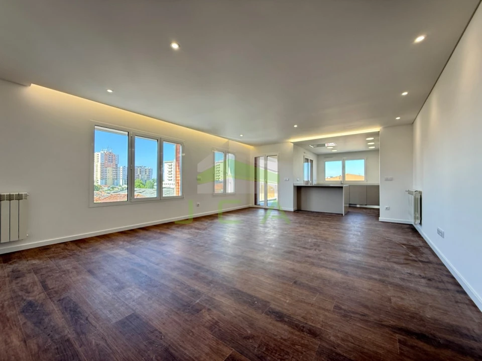 Apartamento T3 para Venda em Marinha Grande Foto 7