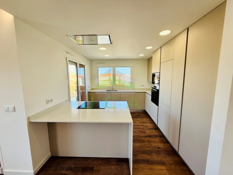 Apartamento T3 para Venda em Marinha Grande Foto 9