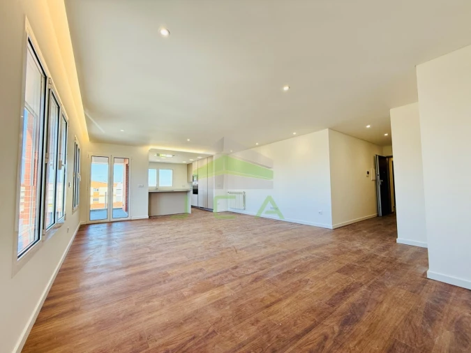 Apartamento T3 para Venda em Marinha Grande Foto 6