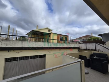 Moradia T3 para Venda em Gondomar (São Cosme), Valbom e Jovim